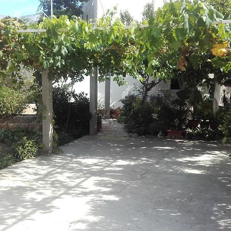 Apartman Lucija กอร์จูลา ภายนอก รูปภาพ
