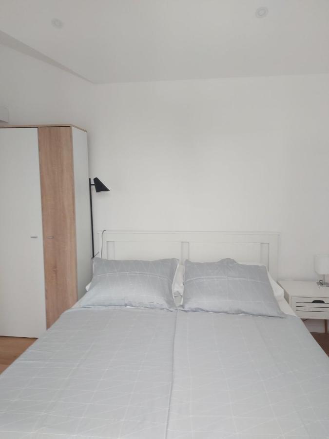 Apartman Lucija กอร์จูลา ภายนอก รูปภาพ