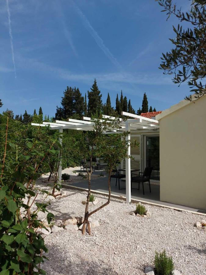 Apartman Lucija กอร์จูลา ภายนอก รูปภาพ